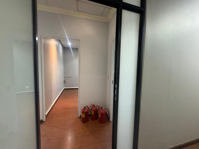 To Let commercial Property for Rent in Humewood Eastern Cape